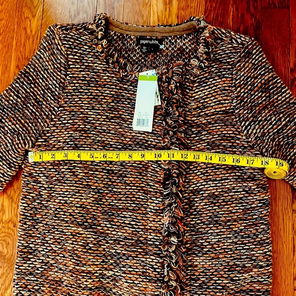 Paper White NWT zip closure cardigan sweater size large. - Picture 5 of 9